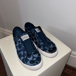 Designer Coach Shoes (6.5)